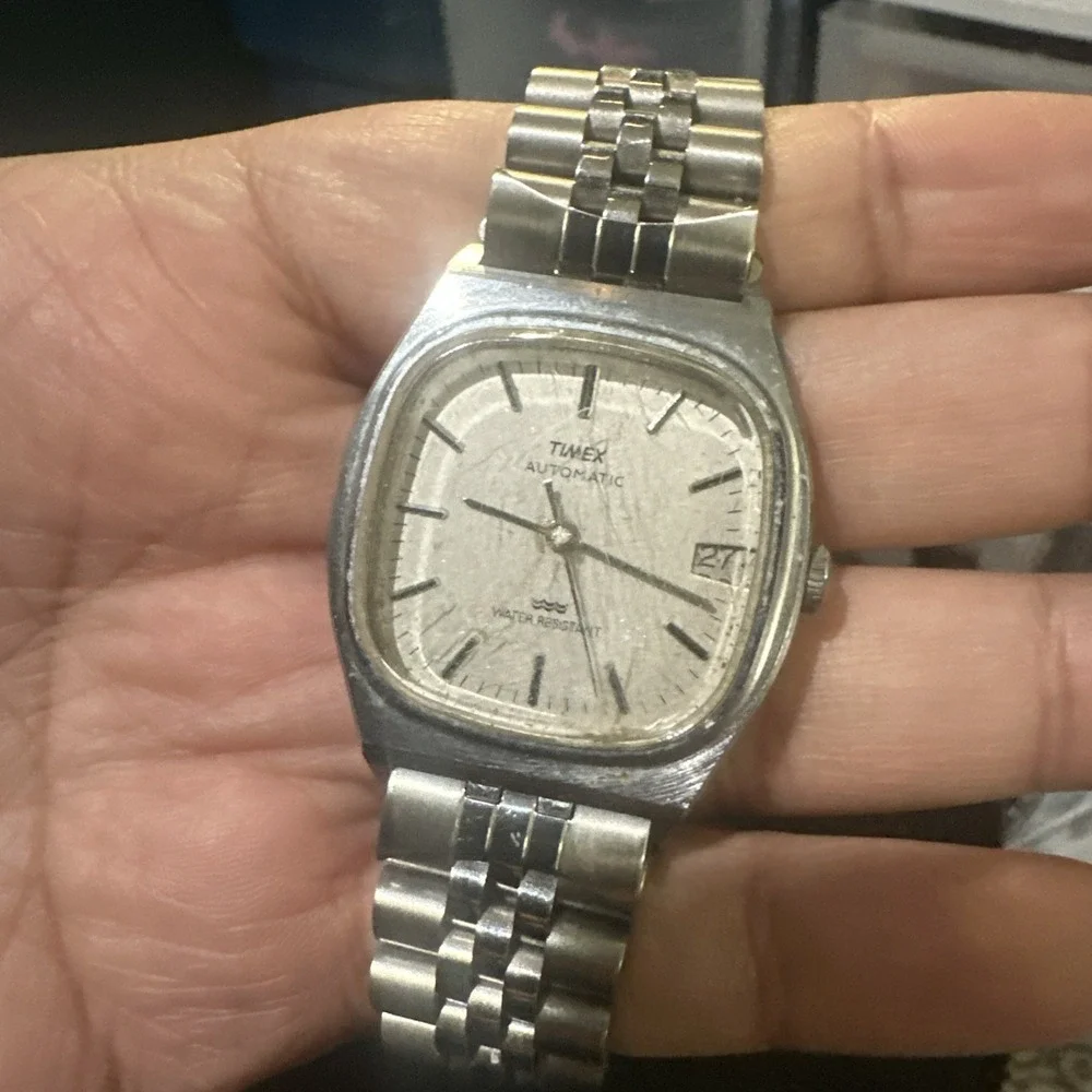 Working Vintage Timex Automatic Mens watch Silver Tone Steel 34mm Fit‎ 7.5 Runs